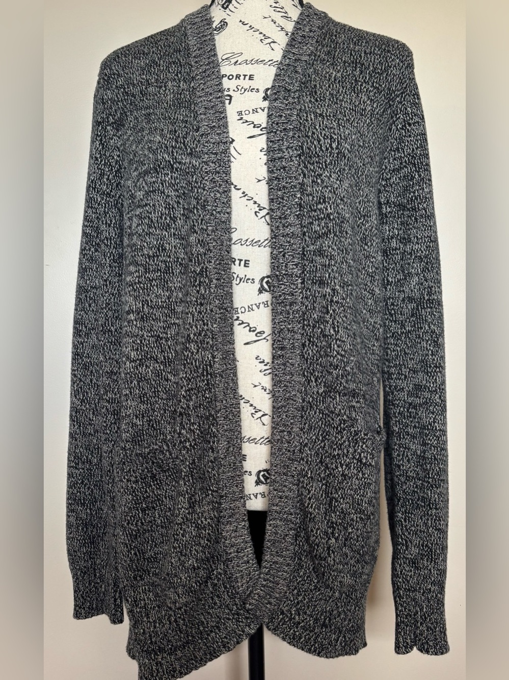 Ten tree cardigan size medium